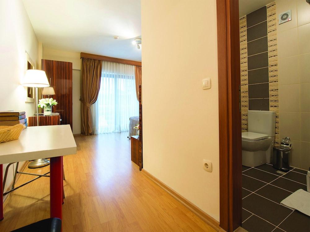 Blueway Hotel Residence อิสตันบูล ภายนอก รูปภาพ